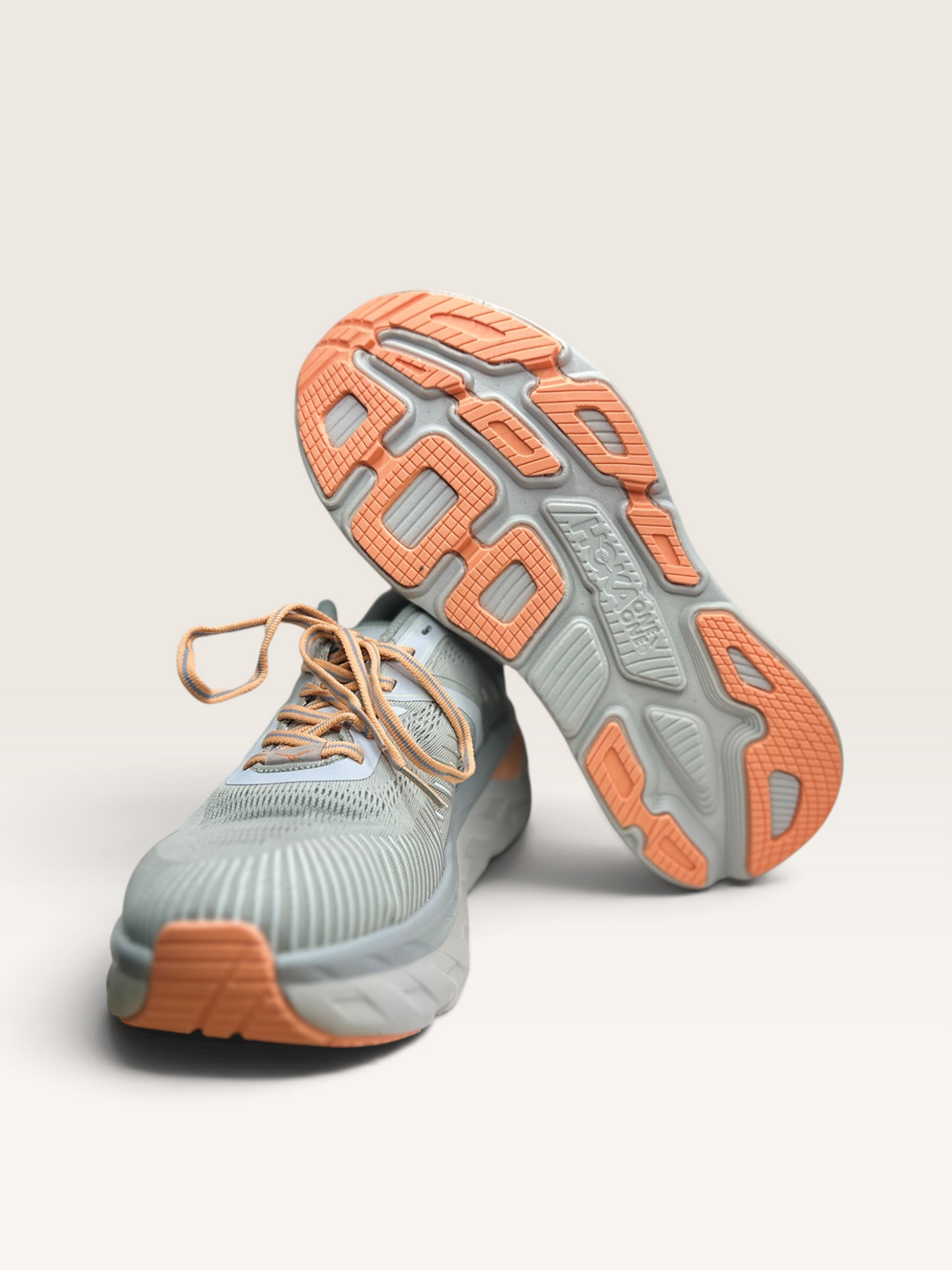 HOKA ONE ONE BONDI 7