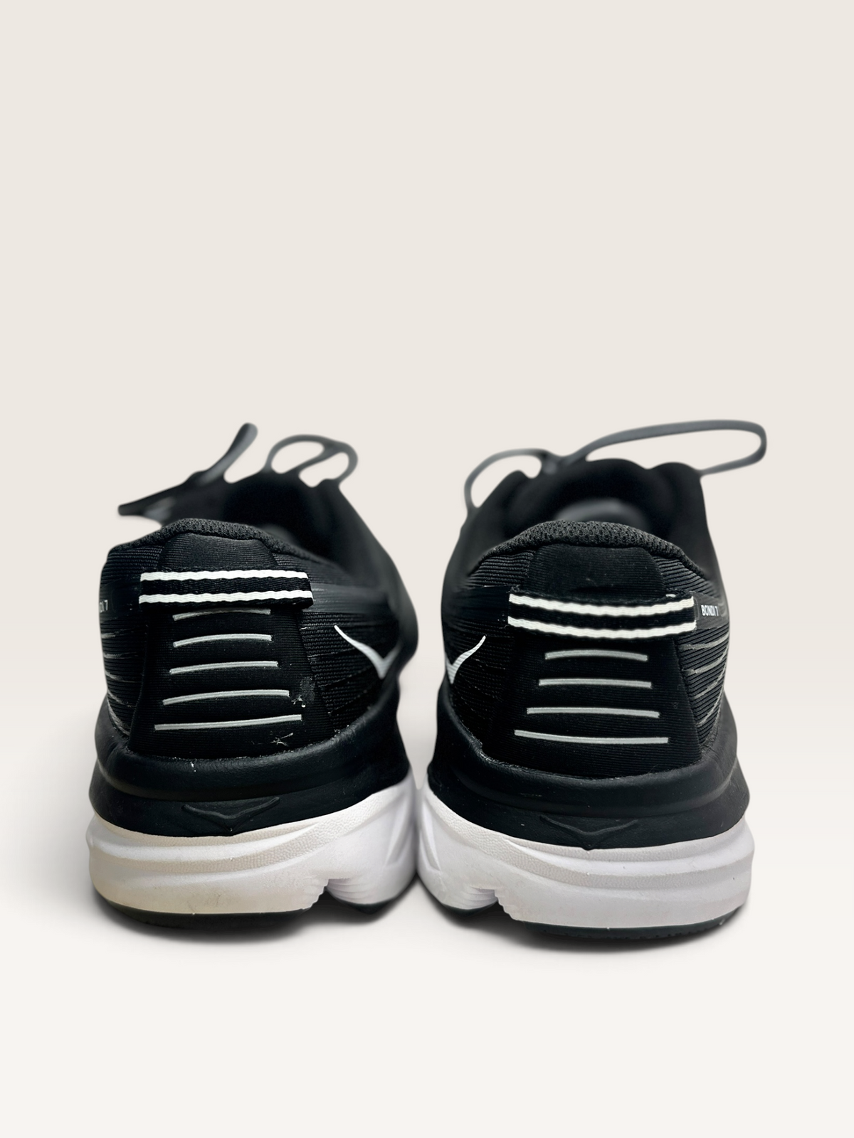 HOKA ONE ONE BONDI 7