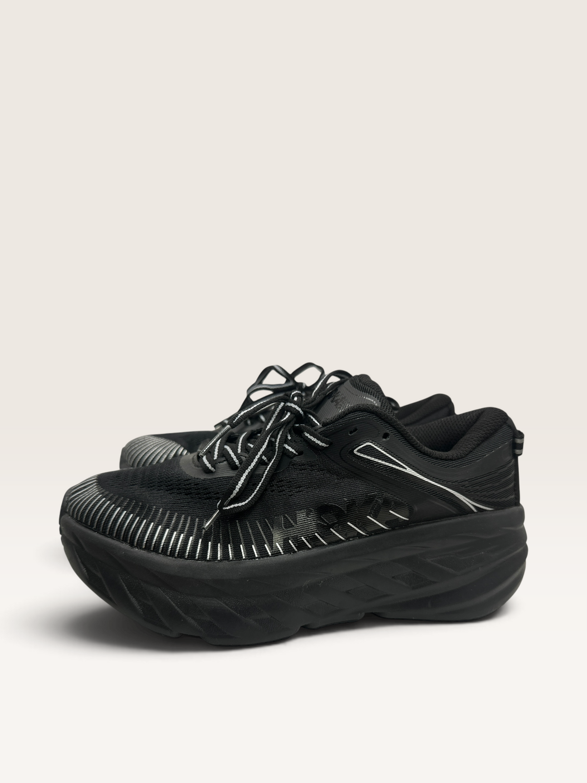 HOKA ONE ONE BONDI 7
