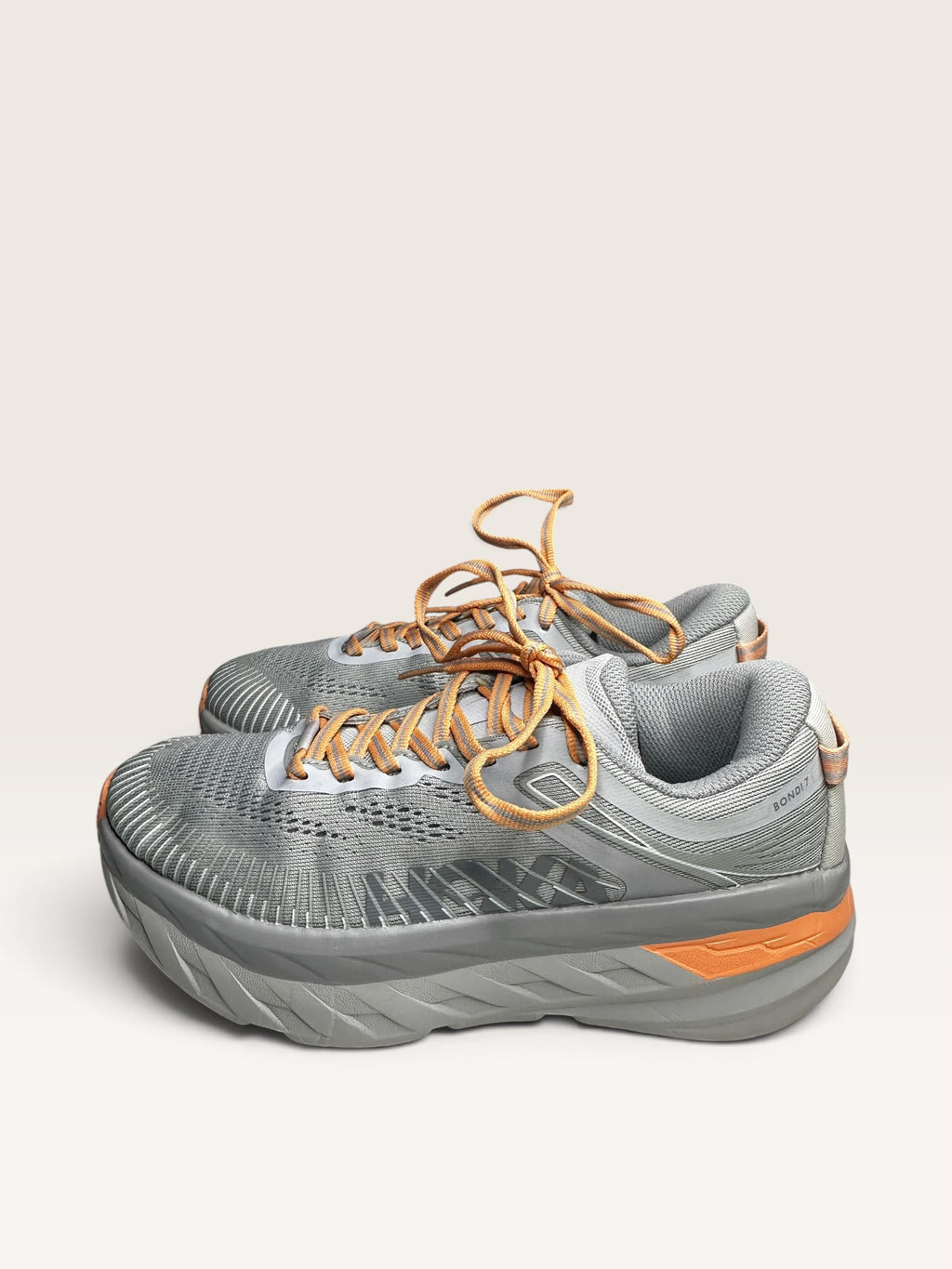 HOKA ONE ONE BONDI 7-GREY