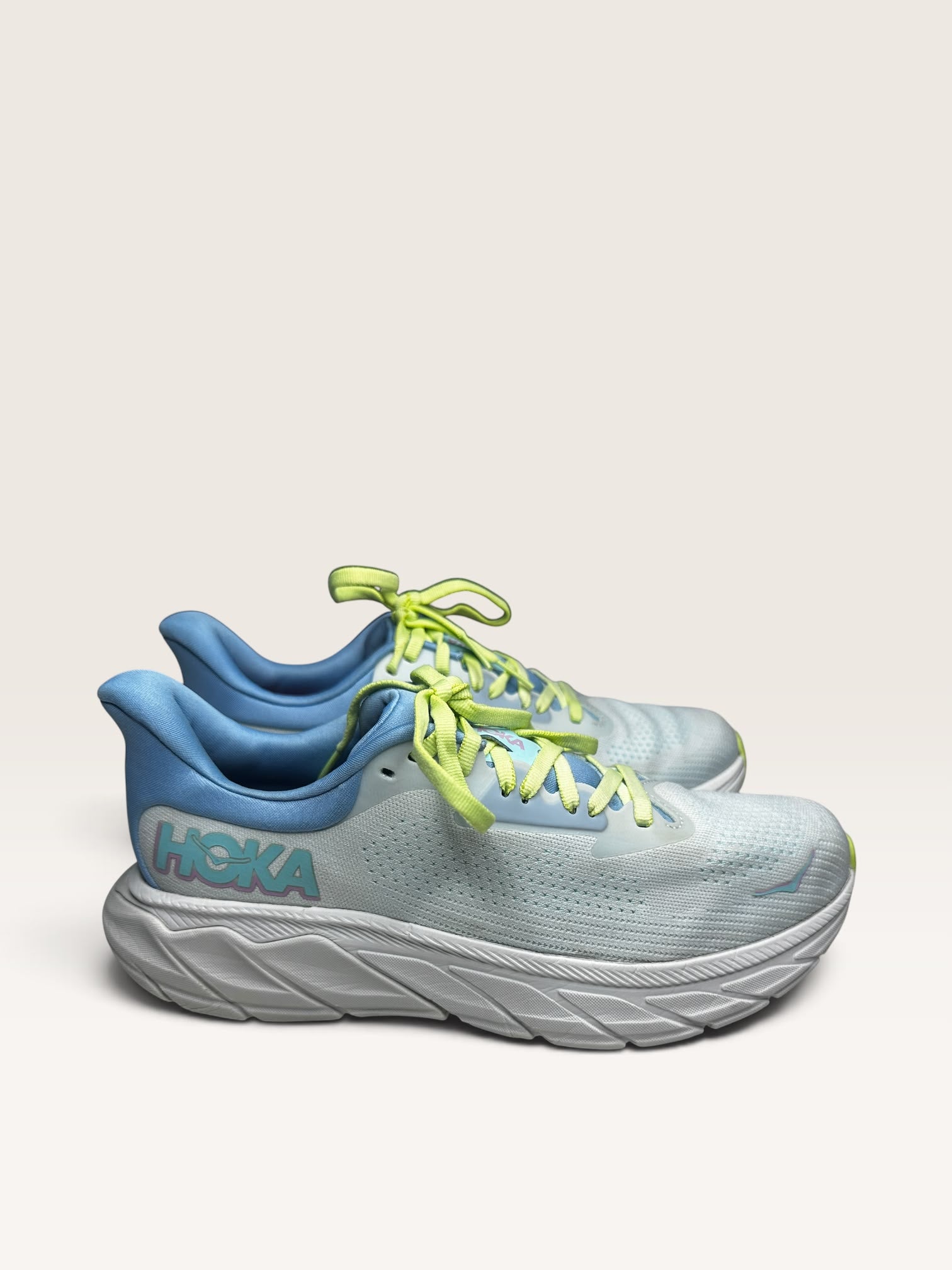HOKA ONE ONE ARAHI 7