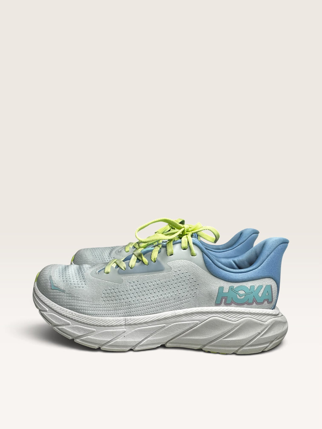 HOKA ONE ONE ARAHI 7